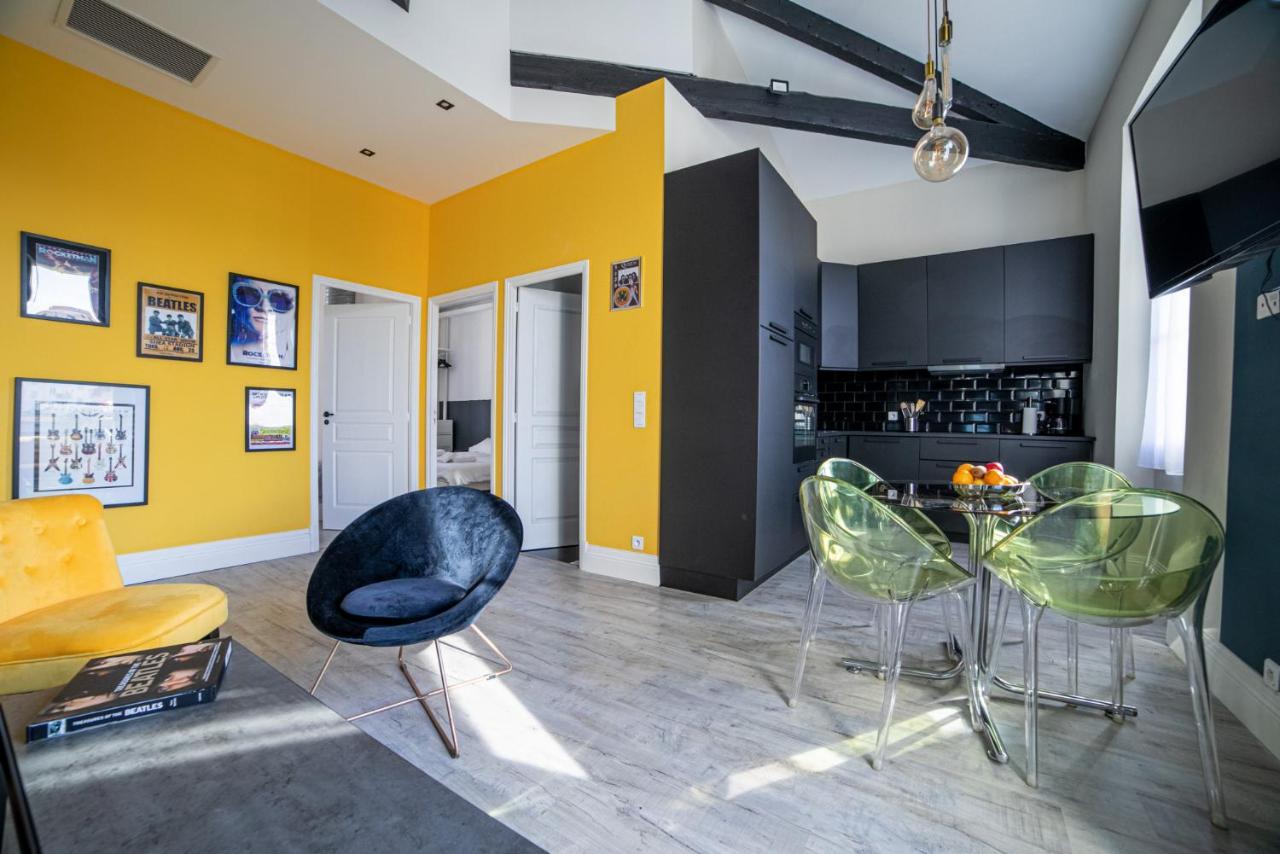 The Loft - Superb 2 Bedrooms On Top Floor With Terrace - 10Min To Palais & Beach! Cannes Luaran gambar